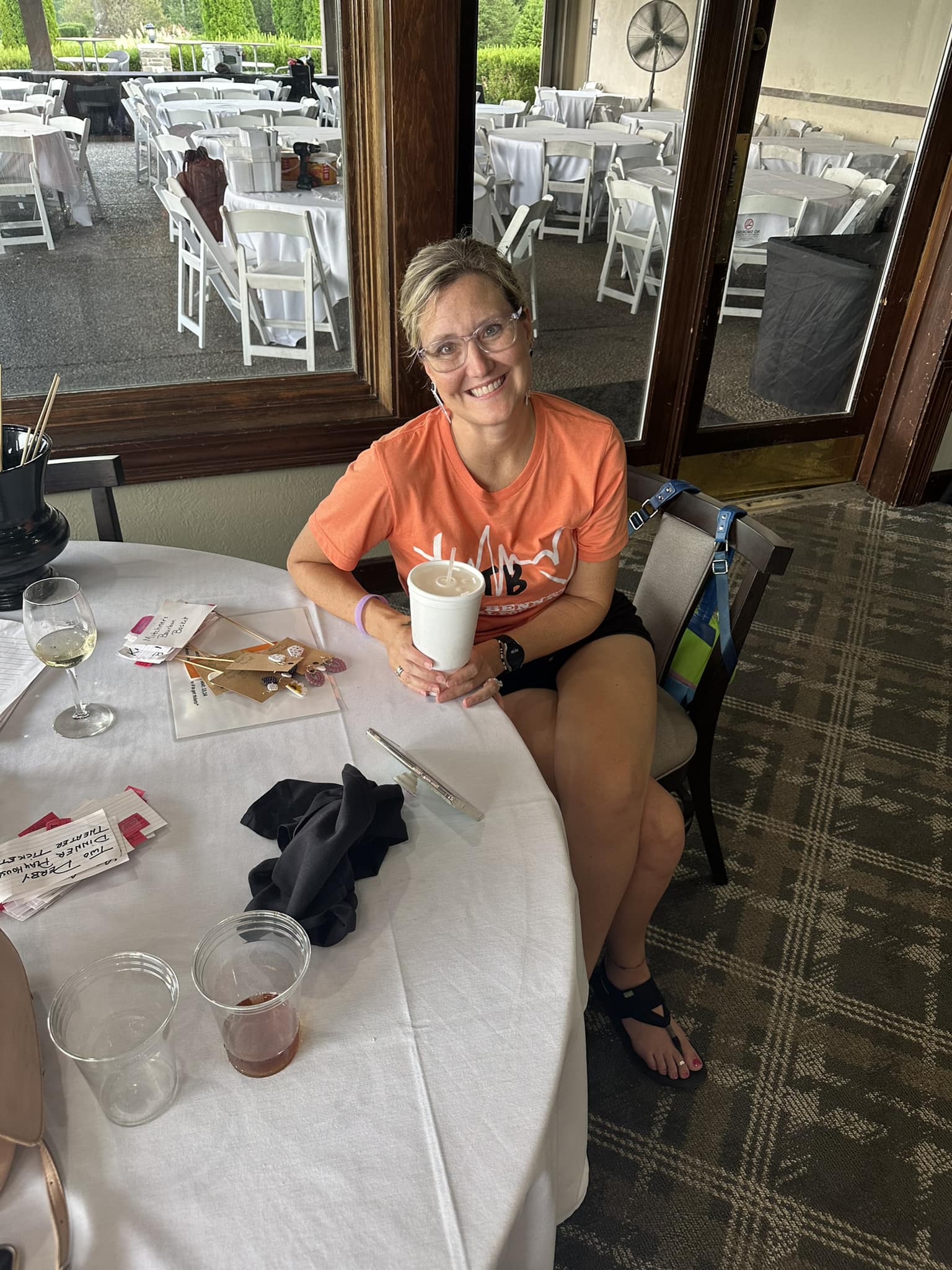 An attendee having lunch at the clubhouse.